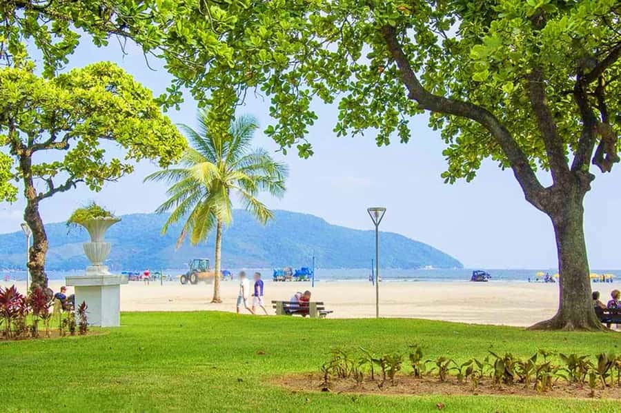 10-hour beach tour Santos: Shared with Tickets & Lunch - Starting early from Brooklin or Itaim Bibi