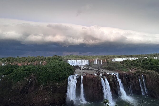 2-Days PRIVATE Brasil & Argentina Experience Iguazu Falls - Who should book this experience?
