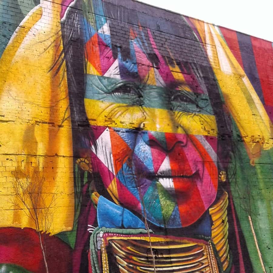 3-Hour Urban Arts Walking Tour - Olympic Boulevard and the Ethnicities mural