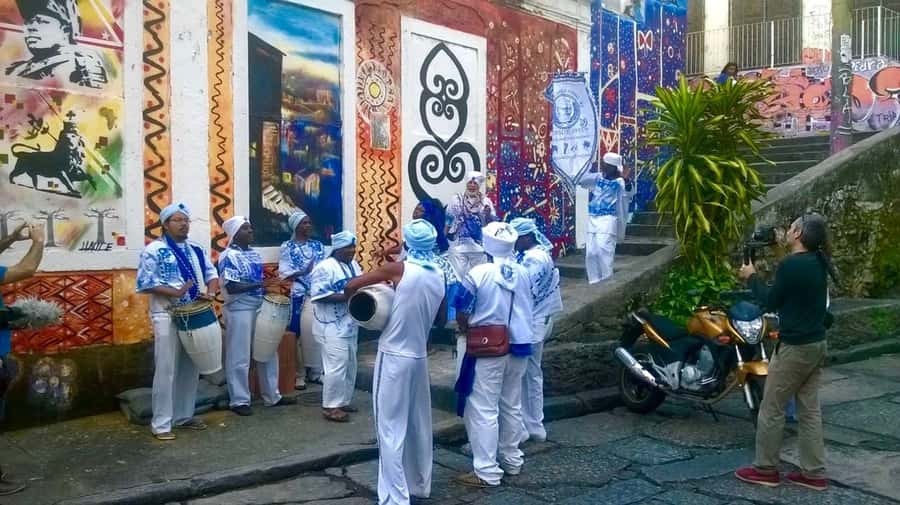 3-Hour Urban Arts Walking Tour - A closer look at Rio beyond the murals
