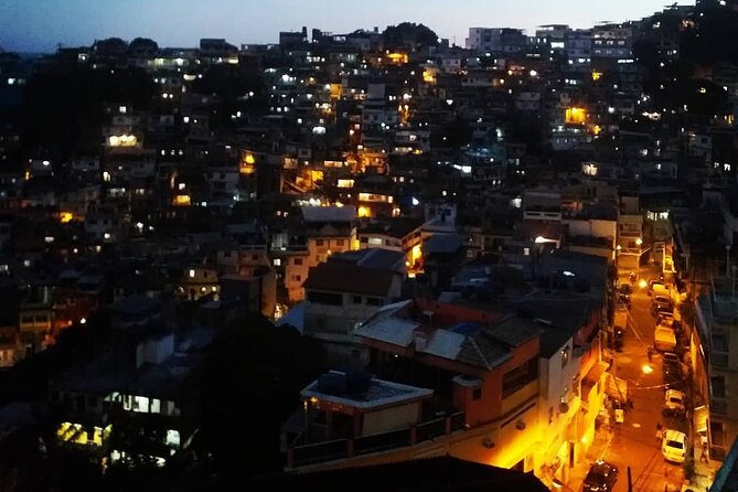 A socio-educational and gastronomic experience in the Vidigal favela - Walking down through Vidigal’s lanes