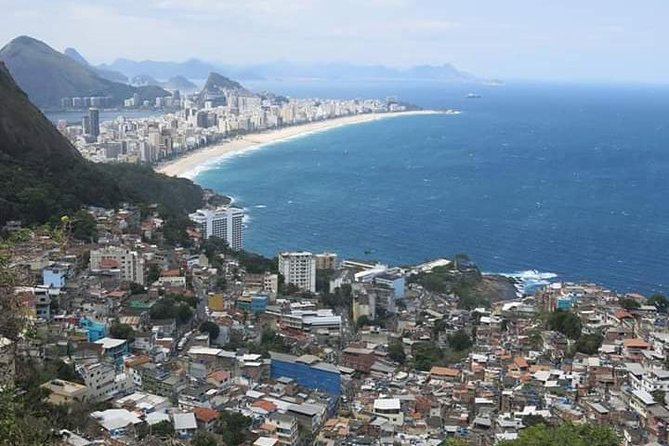 A socio-educational and gastronomic experience in the Vidigal favela - Beer, pastels, and a neighborhood conversation