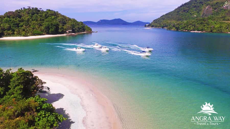 Angra dos Reis: Super Lagoa Azul Speedboat Tour - Language, service, and the mixed feedback