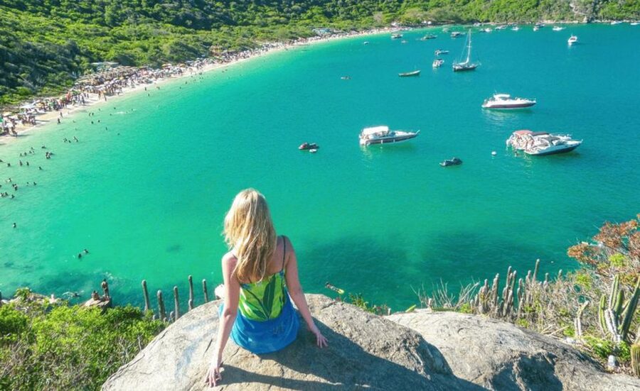 Arraial do Cabo, Brazil's version of the Caribbean. - Praia do Farol and the value of limited access