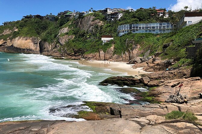 Big Five Rio Attractions & More Private Tour with Tickets and Lunch Included - Rocinha, with context from a local guide