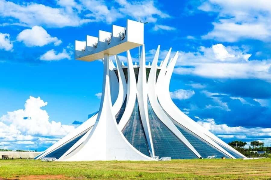Brasilia : Private Custom Tour with a Local Guide - Why Brasilia is easier with a local guide