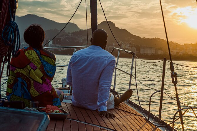 Brunch & Sunset Cruise with Capirinha in Rio - Guanabara Bay With Rio’s Best Backdrop