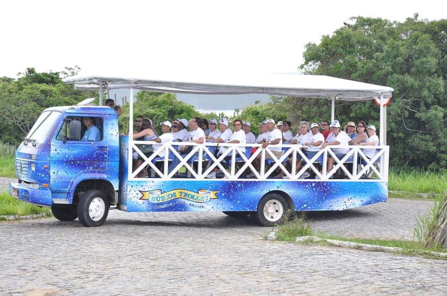 Buzios: City Tour by Trolley with 12 Beaches and Pickup - Why this trolley is useful for a first look at Búzios