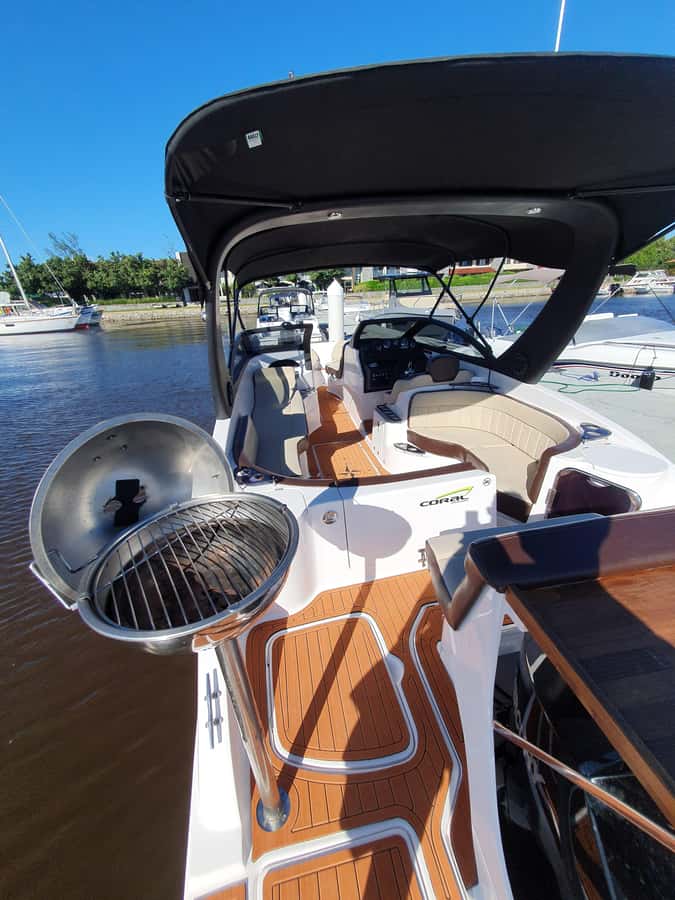 Búzios: Speedboat tour of 2 islands and 11 beaches - Four hours or seven hours?