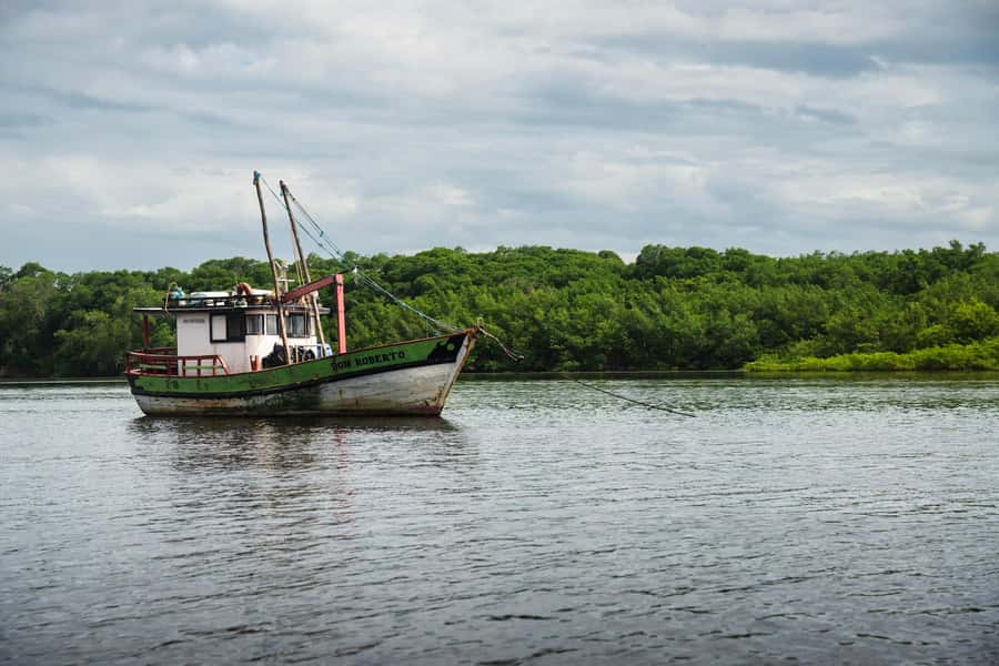 Caburé - Boat tour on the Rio Preguiças - Leaving Barreirinhas at 08:00