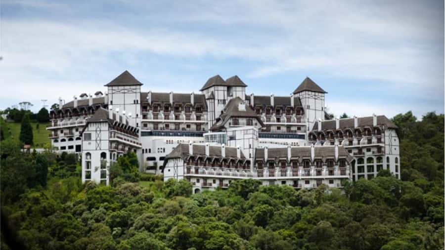 Campos do Jordão: Private 8 Hour Tour - Itapeva Peak and the Paraíba Valley view