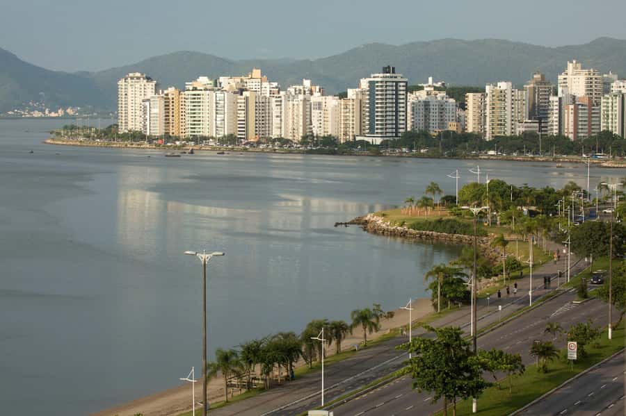 City Tour Florianópolis - Beginning at the Hercílio Luz Bridge