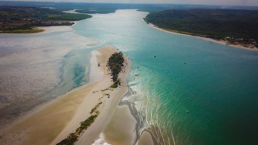 Colonial North Coast beaches - Full-Day Tour - Tide, weather, and changing plans