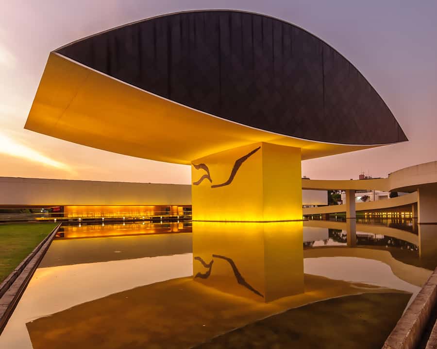 Curitiba: 4-Hour City-By-Night Tour with Dinner - Who should choose this night tour