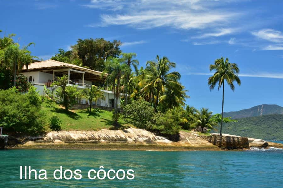 Discover Paraty's Best Islands on an Exclusive Schooner Tour - The Aquamarina II’s Best Features