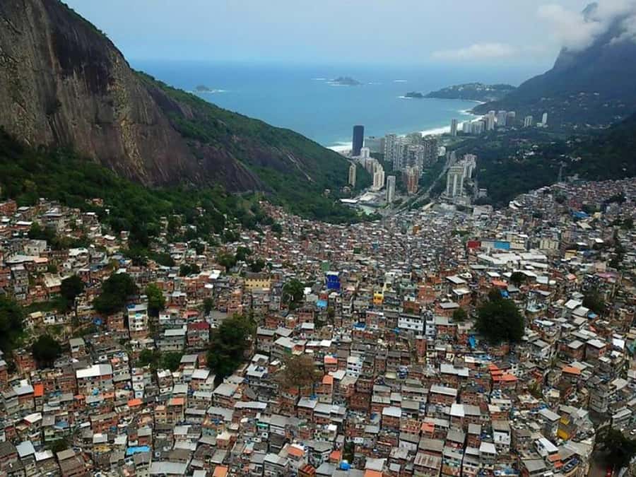 Discover Rocinha: Guided Tour of the Famous Favela - The guide shapes the whole experience