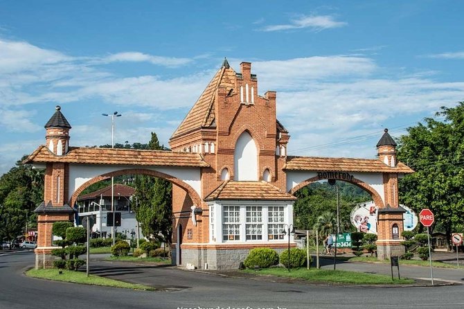 European Valley - Blumenau and Pomerode - Schmidt porcelain adds a quieter cultural stop
