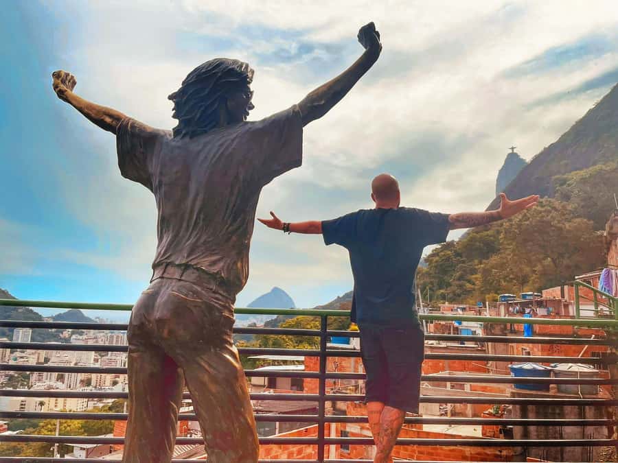 Favela Santa Marta: Walking Tour with local guide - Why Santa Marta gives Rio a different view