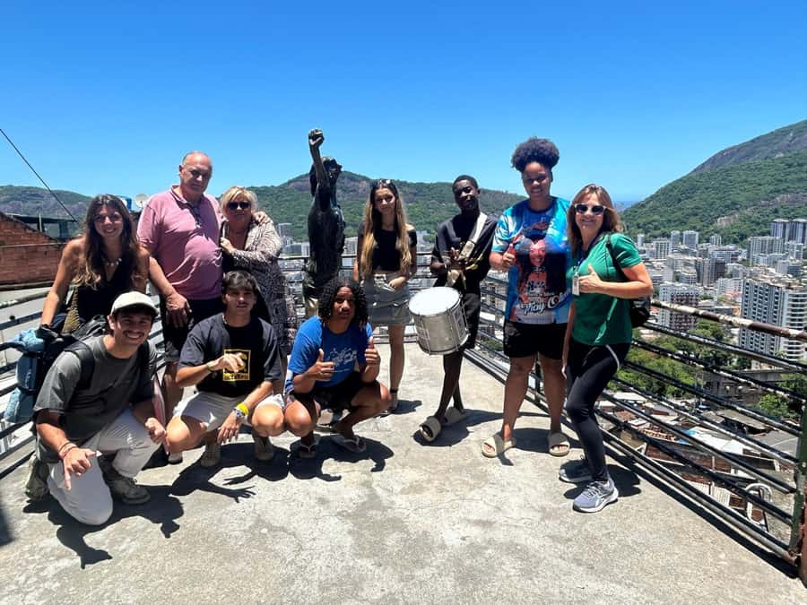 Favela Santa Marta: Walking Tour with local guide - Who will enjoy this walk most