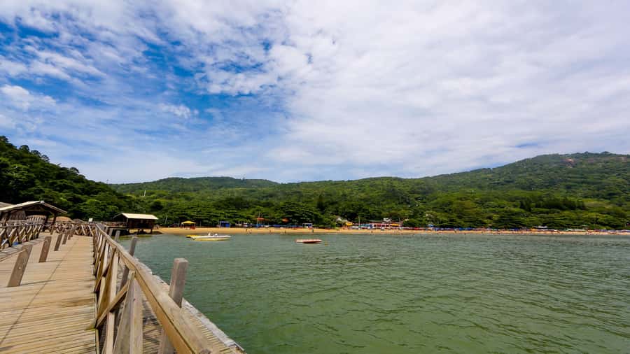 Florianópolis: Balneario Camboriu and Unipraias Park Tour - Coffee Tyrolêz and the shopping stop