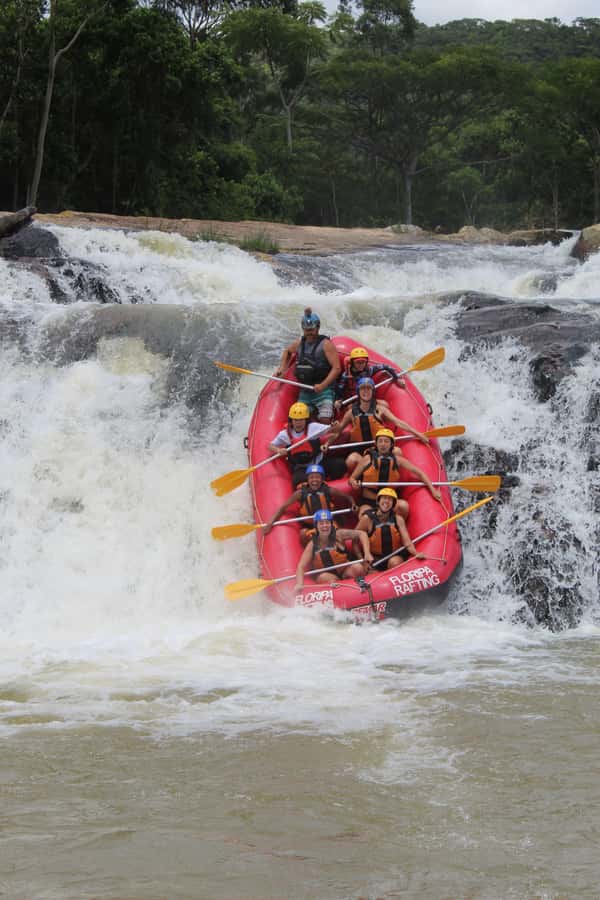 Florianópolis: RAFTING AVENTURA - Getting ready with proper river equipment