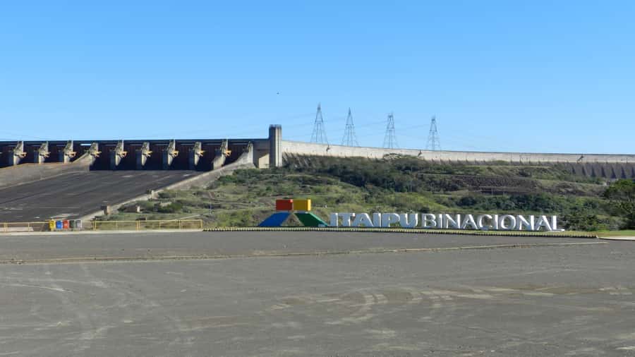 Foz do Iguaçu: Itaipu Hydroelectric Dam Guided Tour - The Visitor Reception Center sets the scene