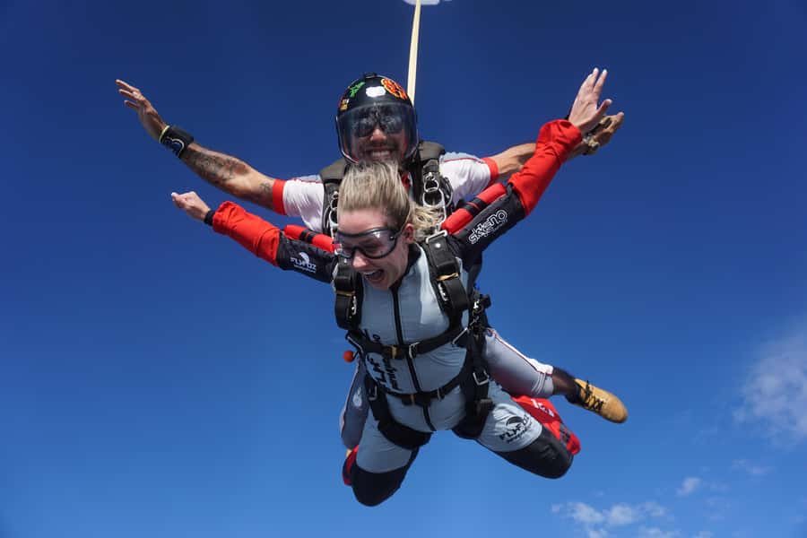 Foz do Iguacu: Skydiving Experience with Photos and Videos - The 20-plus-minute flight over the Triple Frontier