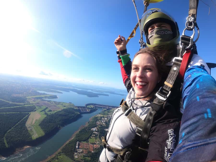 Foz do Iguacu: Skydiving Experience with Photos and Videos - Safety, language, and the human side