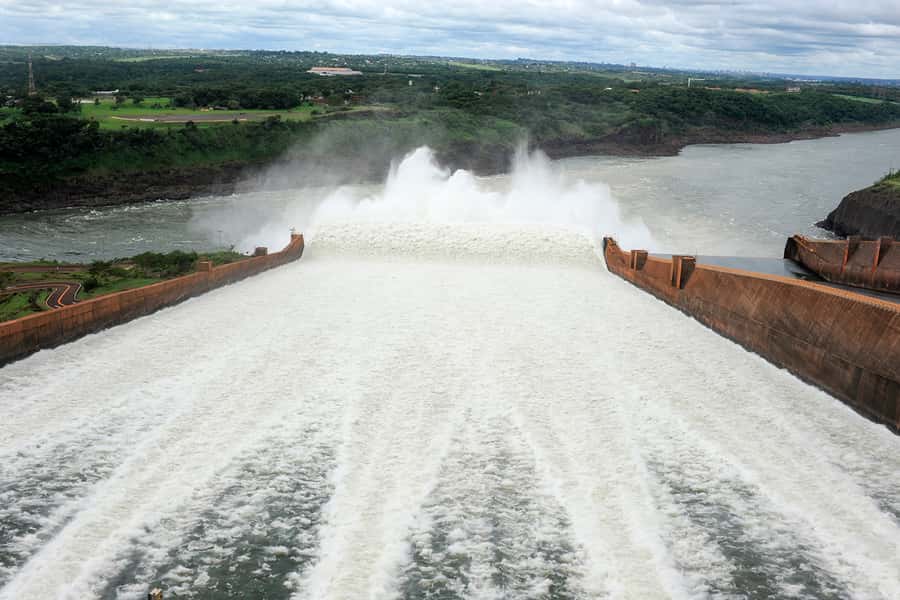 From Argentina: Iguazu Falls Brazil Side & Itaipu Dam - What the $90 price really covers