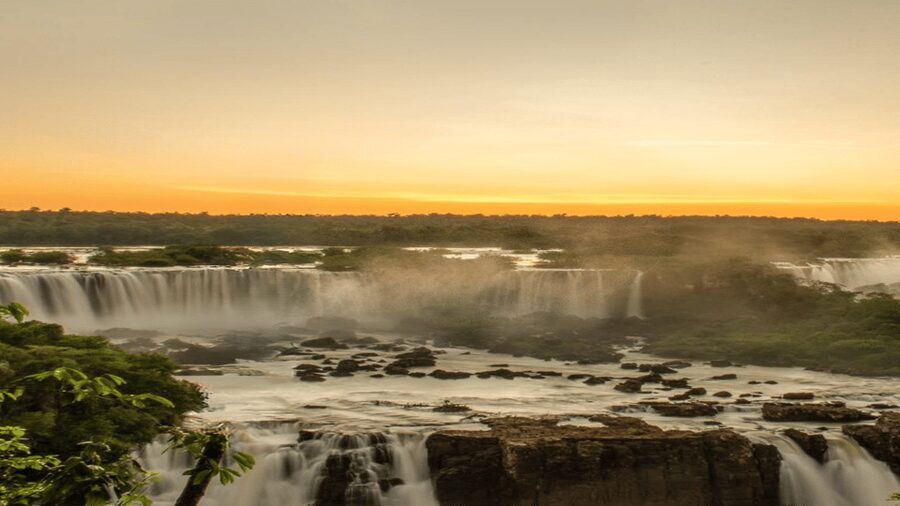 From Foz do Iguaçu: Sunset at the Falls - How much time should you reserve?