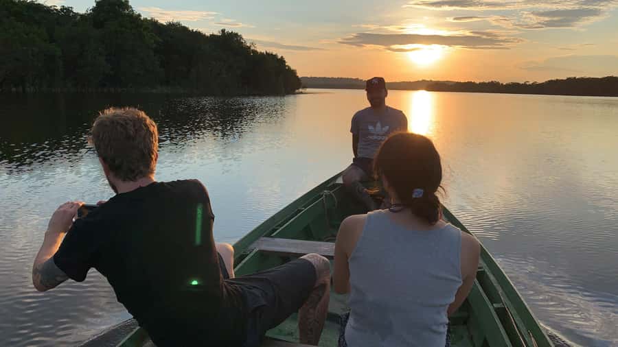 From Manaus: One-Day Amazon Jungle Experience - Local lunch on a floating home