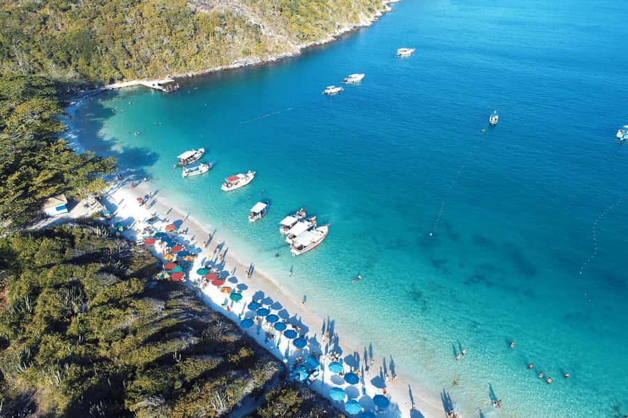 From Rio: Arraial do Cabo Day Trip with Boat Tour - Lunch at a local restaurant