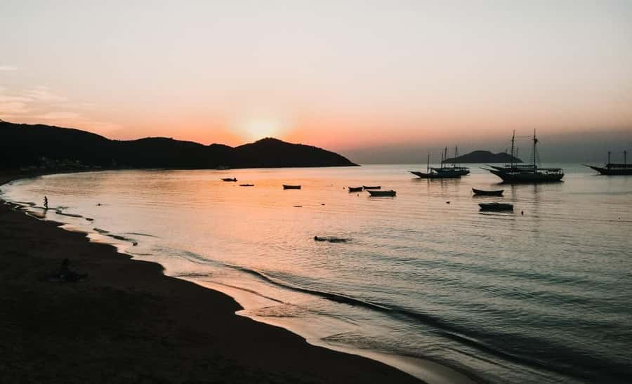 From Rio: Buzios Beaches Day Trip with Boat Ride and Lunch - Key points at a glance