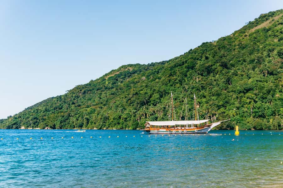 From Rio de Janeiro: Angra dos Reis Boat Trip with Lunch - Why Angra dos Reis makes a worthwhile day trip