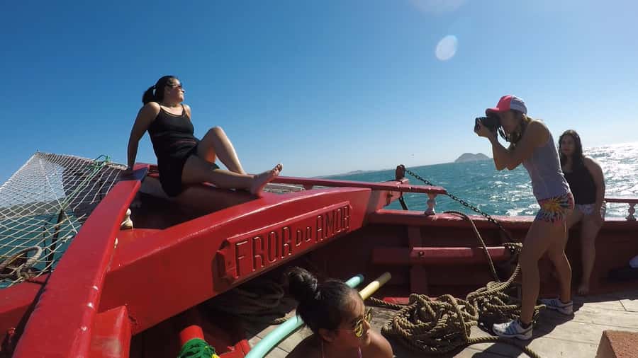 From Rio de Janeiro: Búzios Full-Day Boat Tour - Boarding a 120-passenger schooner