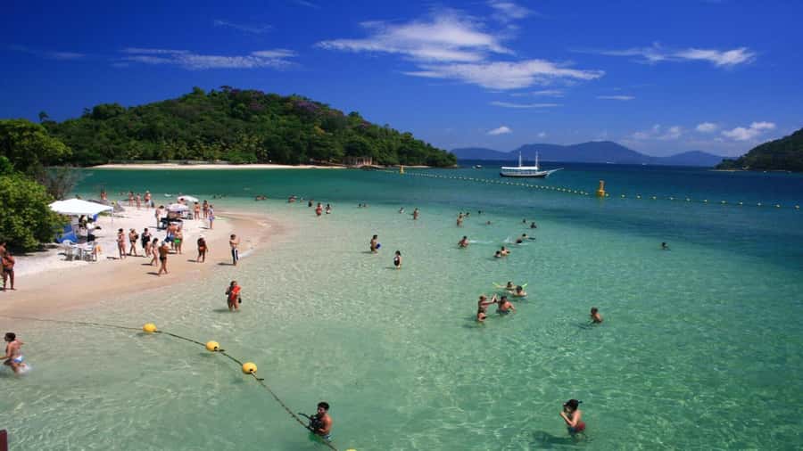 From Rio de Janeiro: Ilha Grande Day Trip - Arriving at Angra dos Reis and boarding the schooner