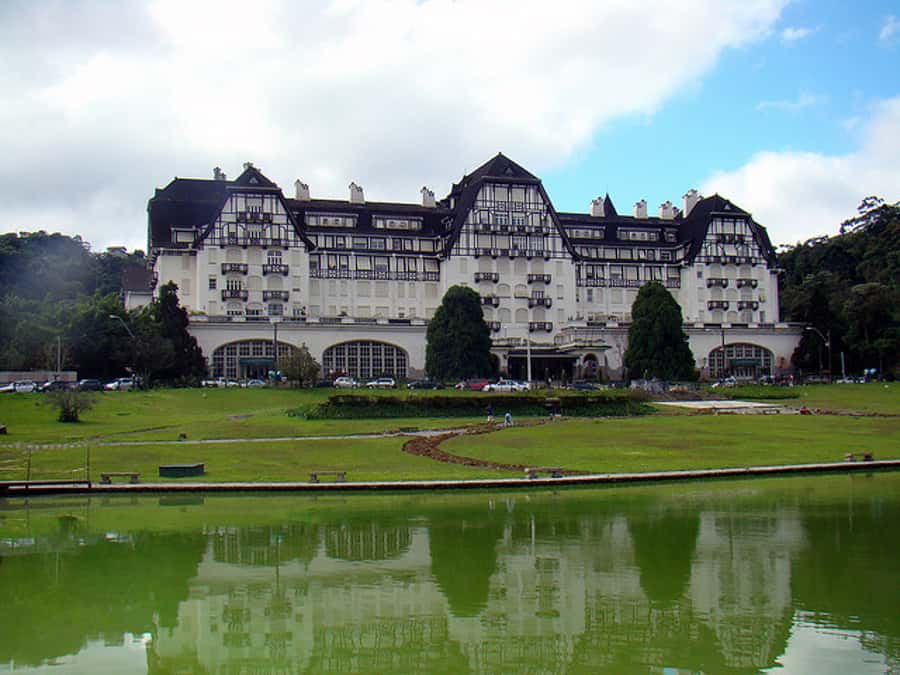 From Rio: Full-Day Tour to The Imperial City of Petrópolis - Climbing into the cooler hills