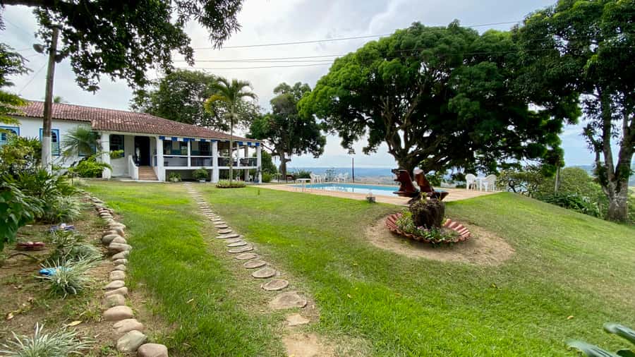 From Salvador: Cachoeira Colonial Town Daytrip - Buffet lunch at a farm with valley views