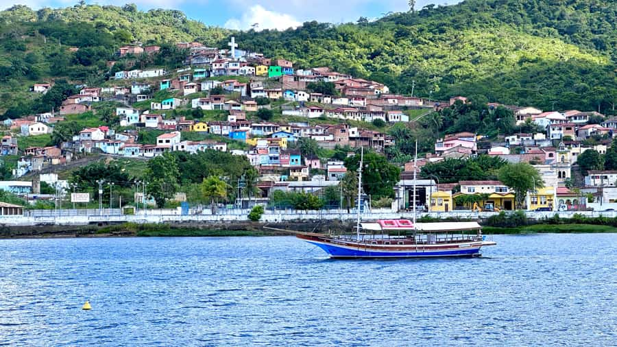 From Salvador: Cachoeira Colonial Town Daytrip - The guide can make or break the history