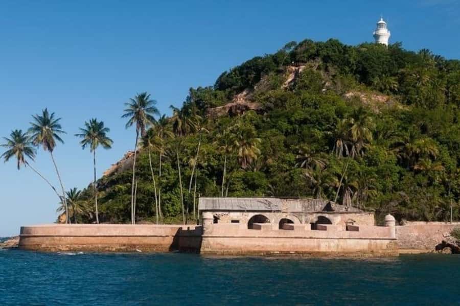 From Salvador: Morro de São Paulo Tour - The 1 hour 40 minute road transfer