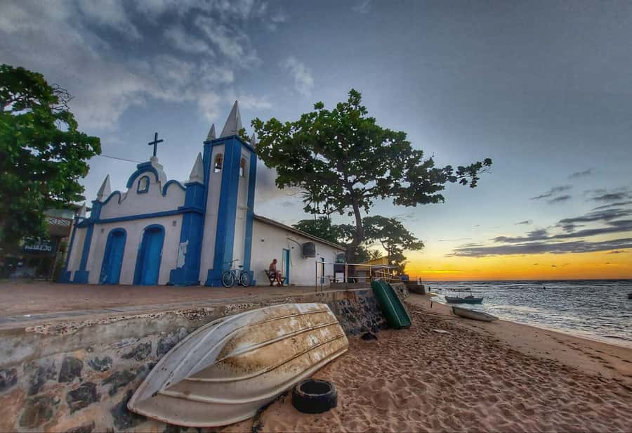 From Salvador: Praia do Forte & Guarajuba Beach Daytrip - Free time, shopping, and the art of choosing