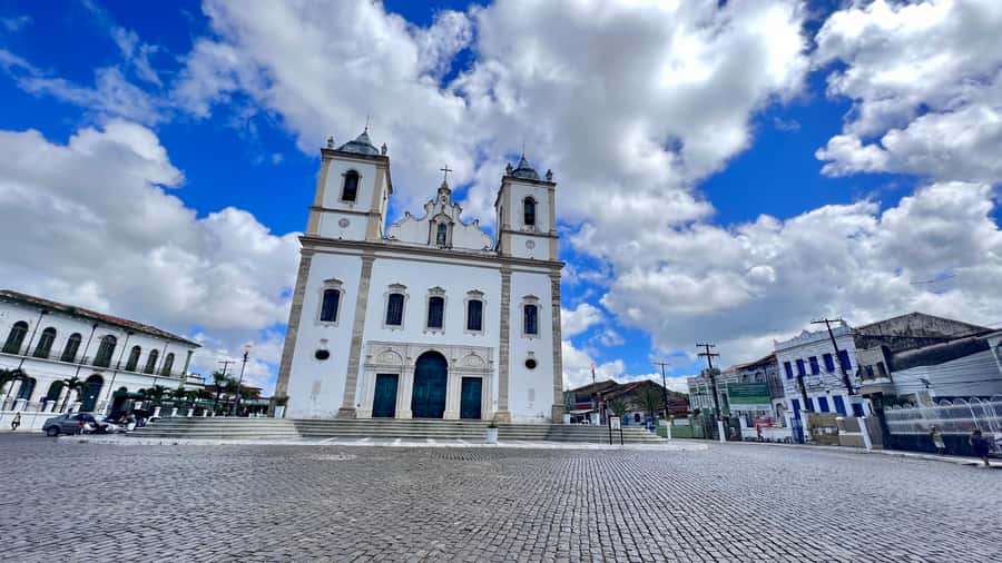 From Salvador: Quilombo Heritage Daytrip with Lunch - Making manioc flour and palm oil