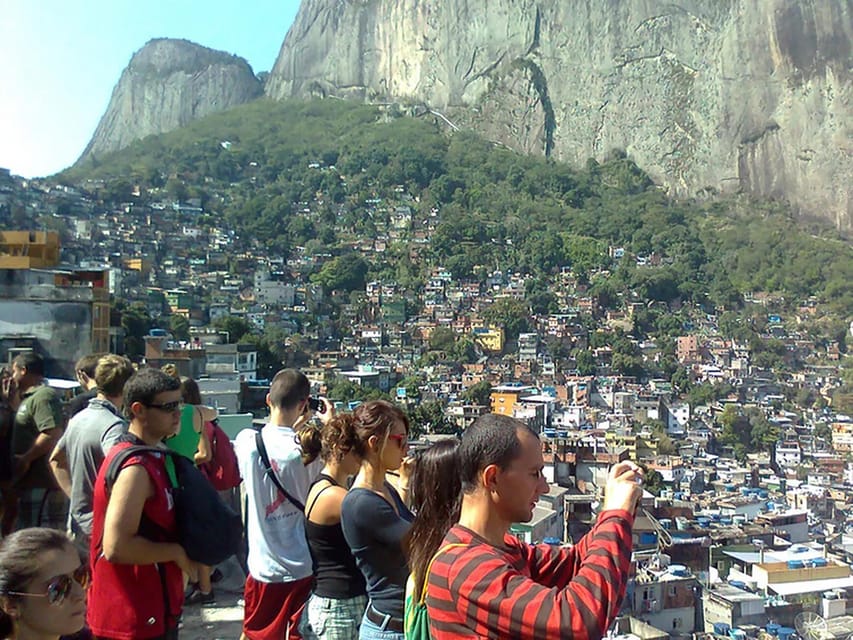 Guided Excursion: Get to Know Rocinha - Murals, graffiti, and the visual side of the route