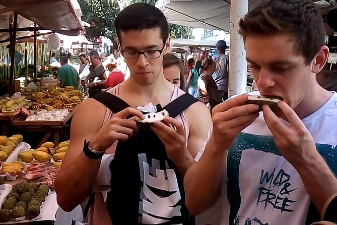 Guided Market Fruit Tasting in Rio with 15+ Exotic Flavors - What makes the market setting worthwhile