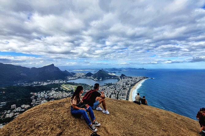 Half Day Hiking Tour Morro Dois Irmaos and Favela Vidigal - Starting at Sheraton Grand Rio in Leblon