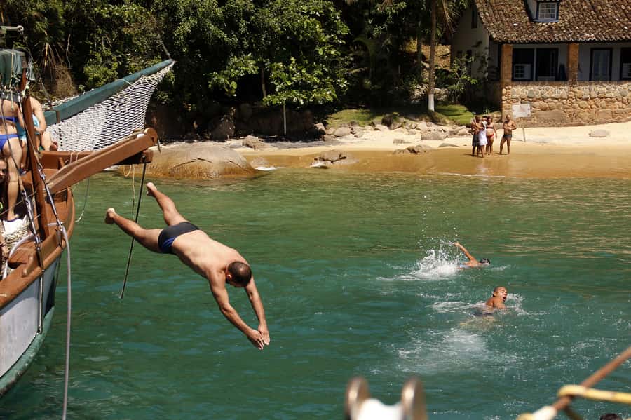 Half-Day Schooner Cruise and Snorkeling in Paraty Bay - Key points to know before boarding