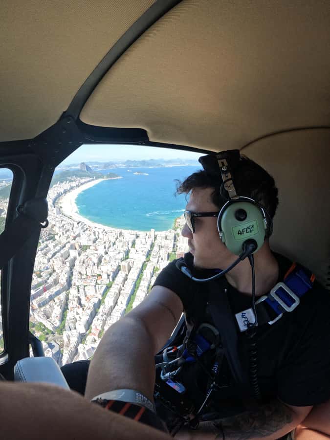 Helicopter flight no doors in Rio de Janeiro - Christ the Redeemer and the shoe selfie
