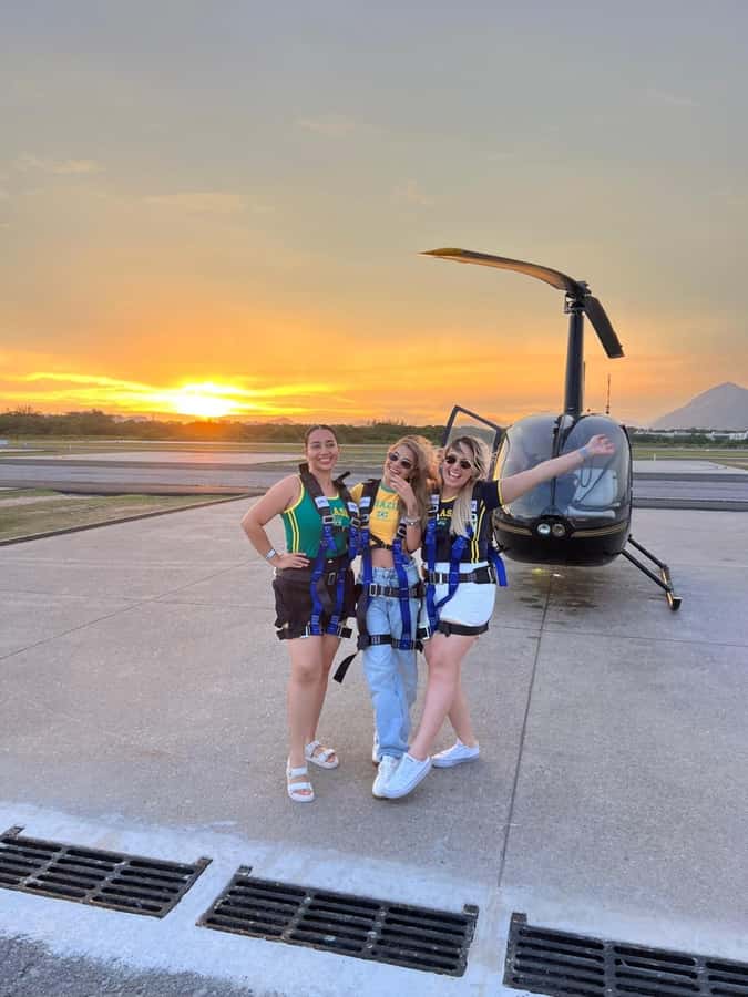 Helicopter flight no doors in Rio de Janeiro - The value of $320 for 25 minutes