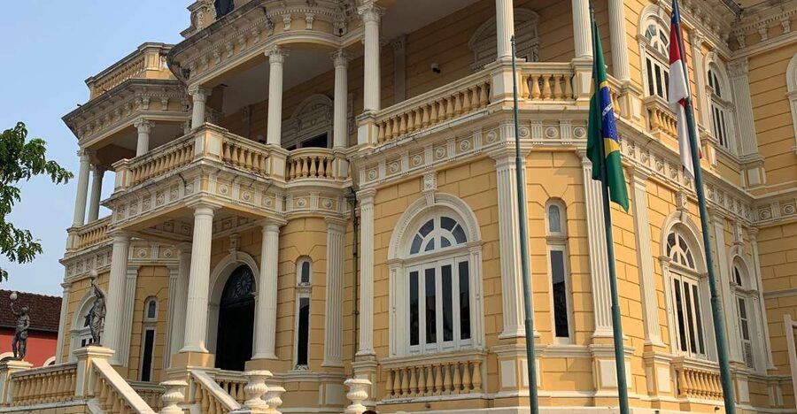 Historic City Tour Manaus by car with 3 stops. - Why this Manaus tour works as a first introduction