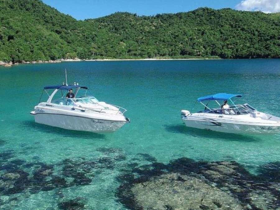 Idyllic Islands Private Speedboat Tour in Paraty - Choosing between beaches, islands, and an easy lunch stop
